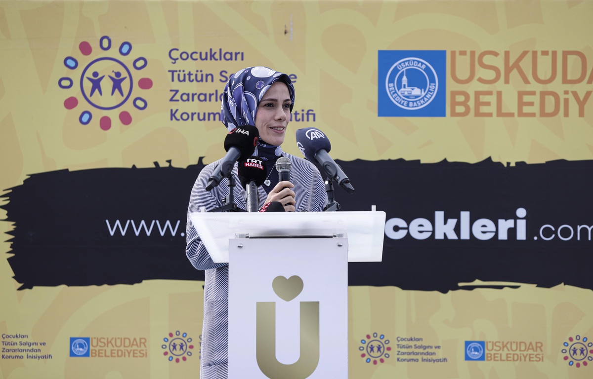 Sigaradan ölenlerin eşyaları Üsküdar\'da sergilendi