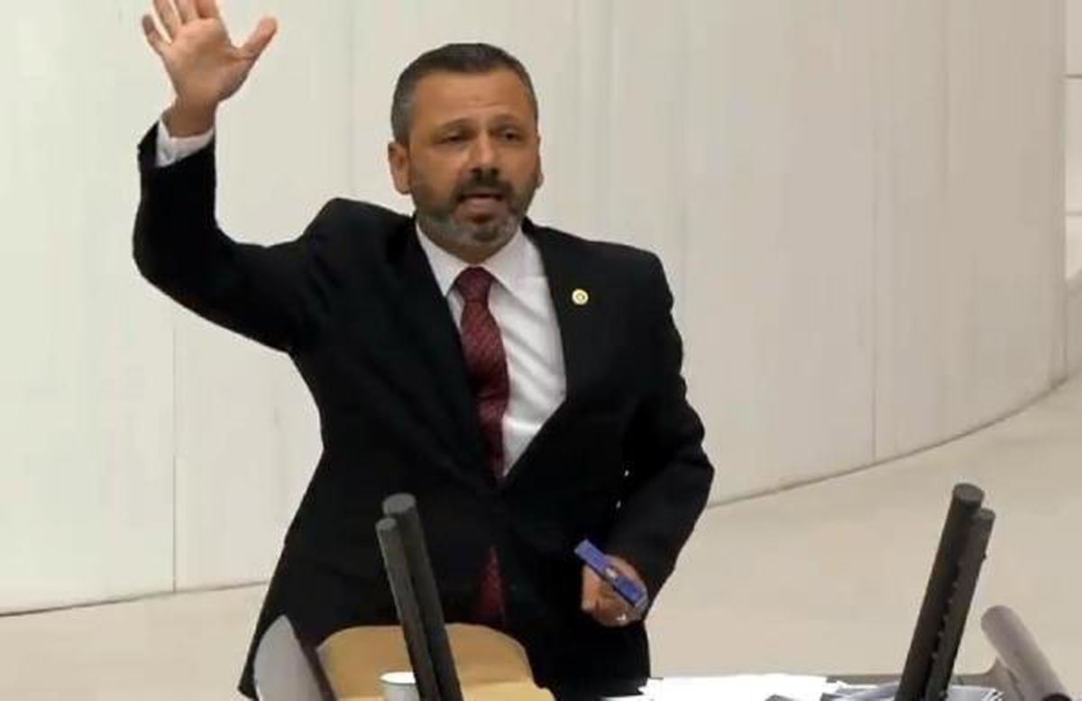 TBMM\'de çekiçli protesto