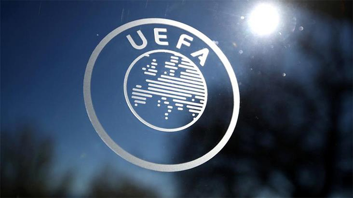 UEFA\'dan Fenerbahçe ve Trabzonspor\'a ceza geldi