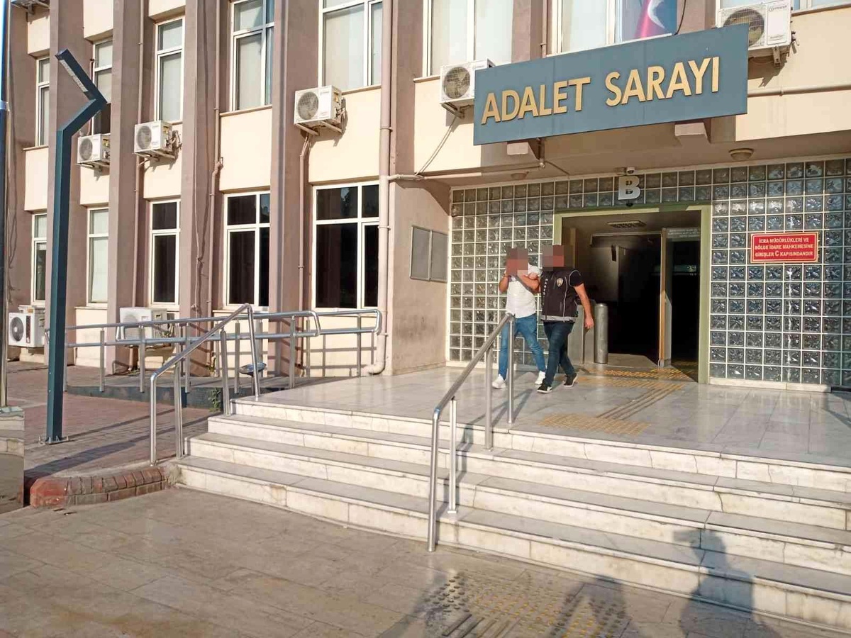 Son dakika 3. sayfa: Uyuşturucu taciri narkotik polisinden kaçamadı