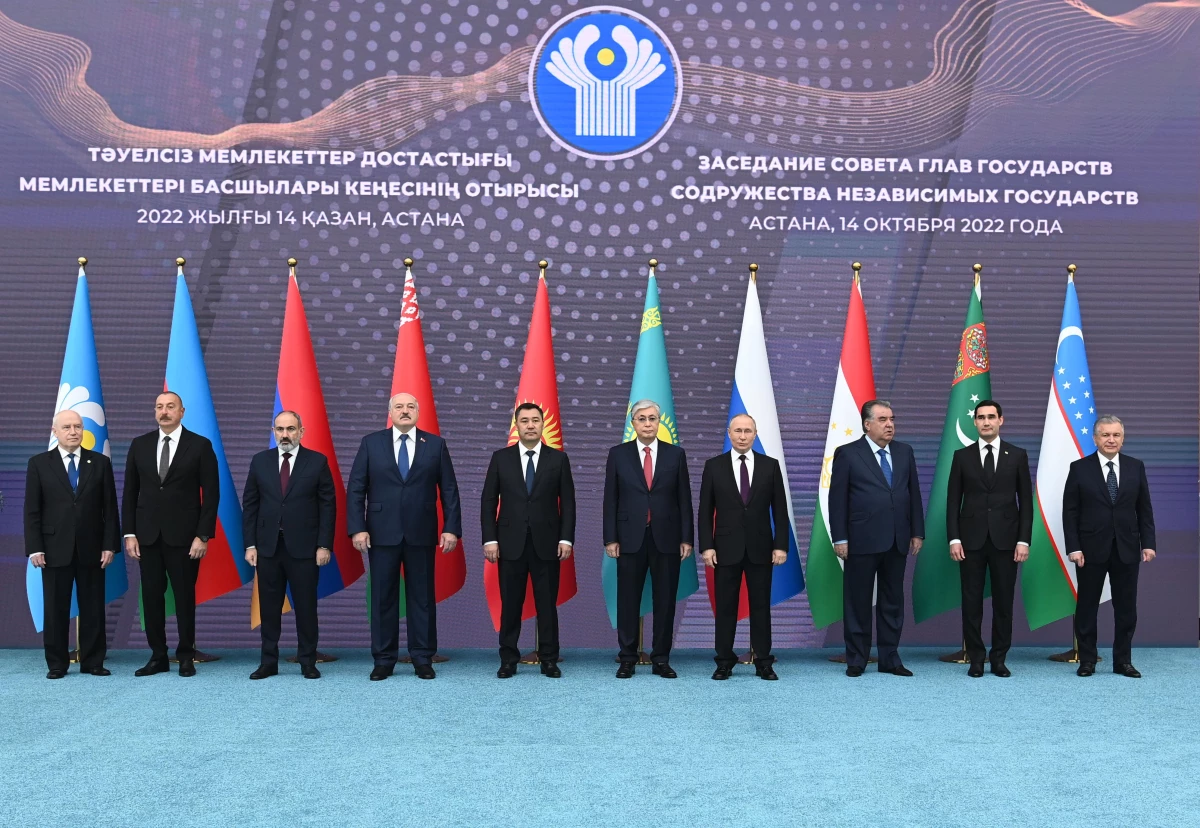 Bağımsız Devletler Topluluğu Devlet Başkanları Toplantısı Astana\'da başladı