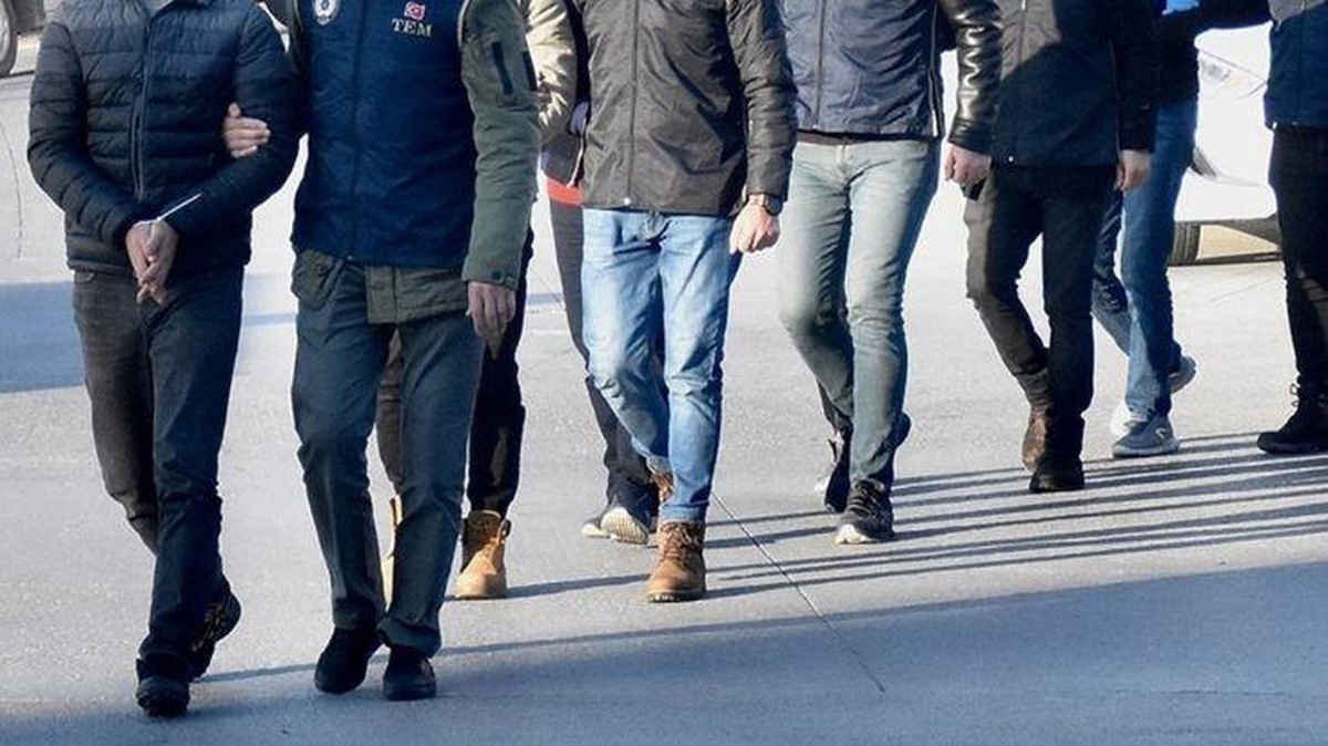 Eskişehir\'de FETÖ operasyonu: 4 zanlı yakalandı