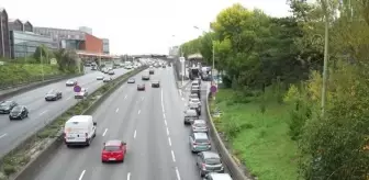 Fransa'da benzin kuyrukları devam ediyor