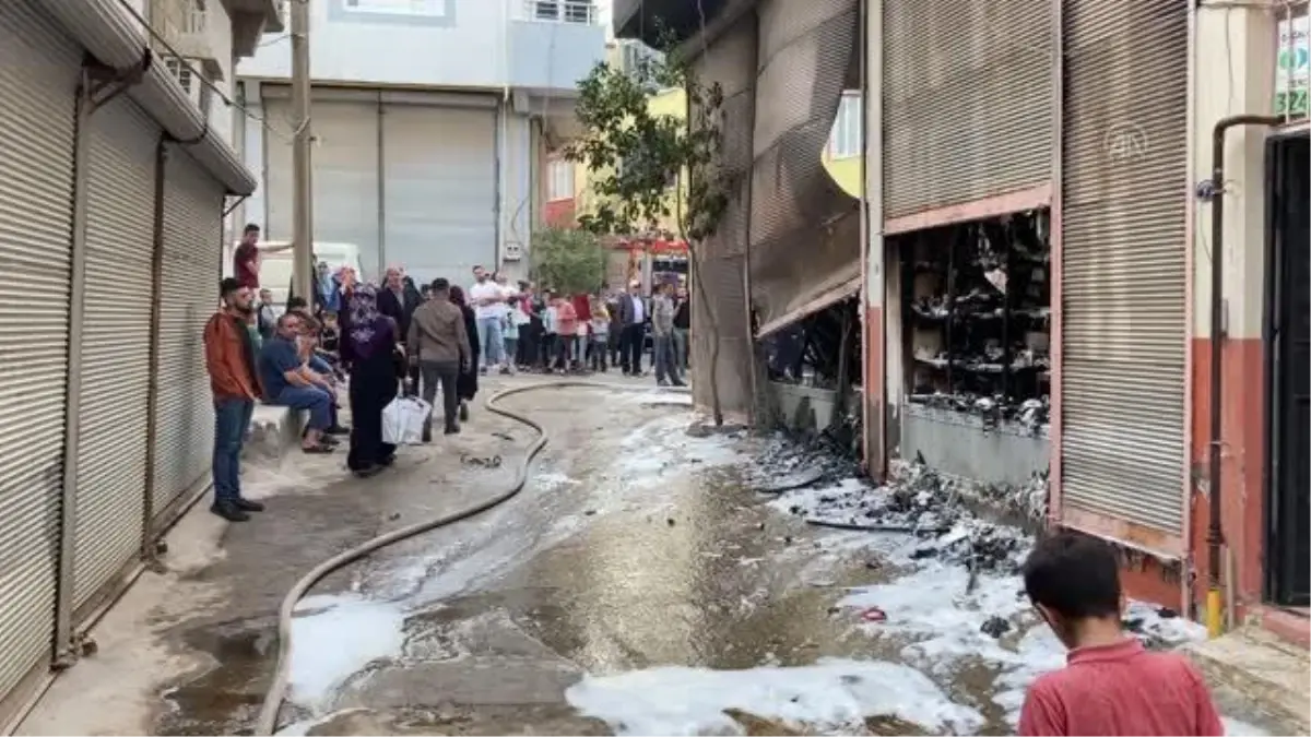 Son dakika haber | GAZİANTEP - Ecza deposunda çıkan yangın söndürüldü
