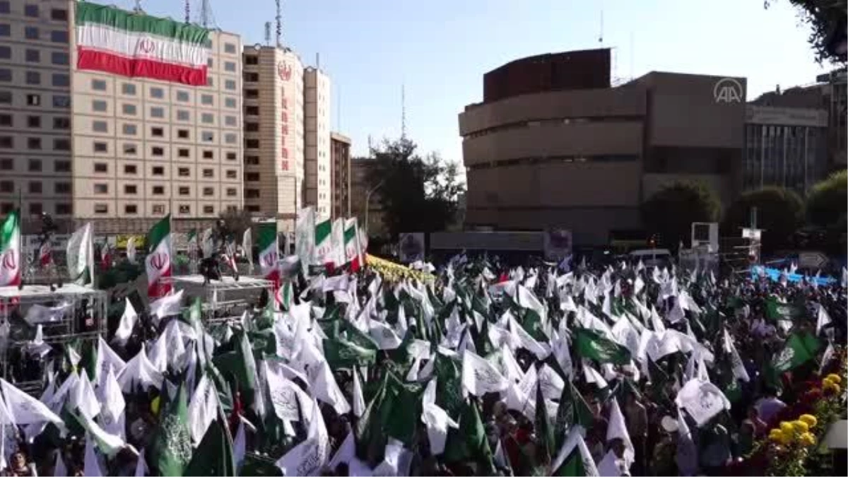 İran\'da Mevlit Kandili kutlaması