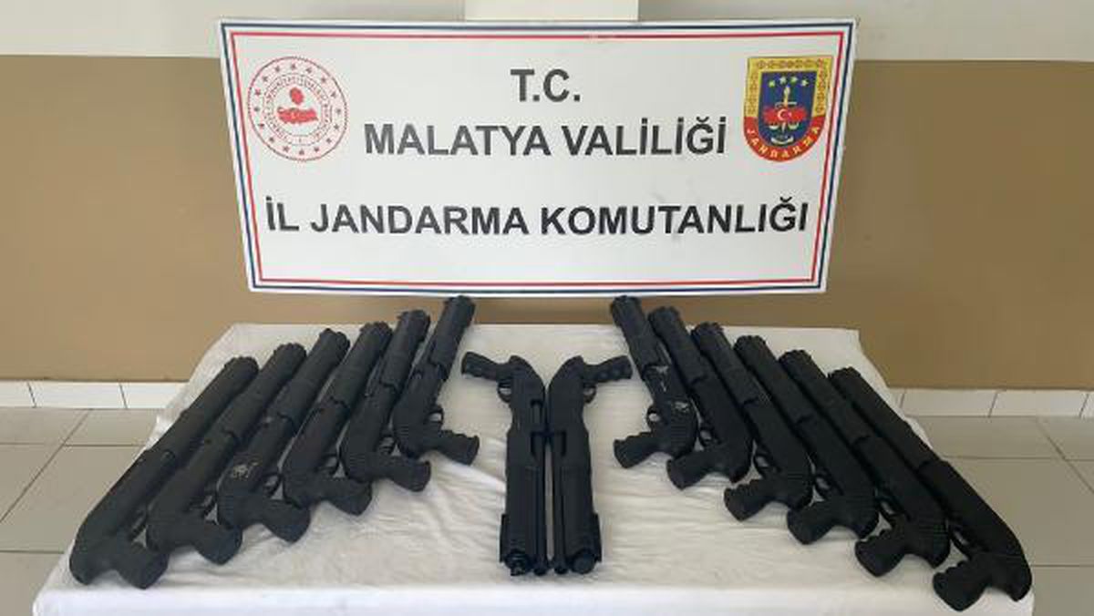 Malatya haberleri! Malatya\'da ruhsatsız 14 tüfek ele geçirildi