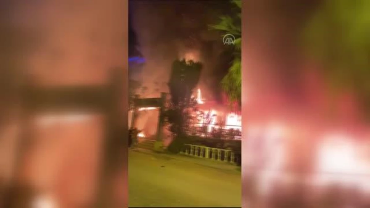 Son dakika haberi | Marmaris\'te otelde çıkan yangında dumandan etkilenen 12 kişi hastaneye kaldırıldı