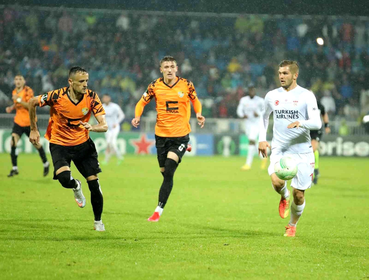 Sivasspor\'da Karol Angielski gol sayısını 2\'ye çıkardı