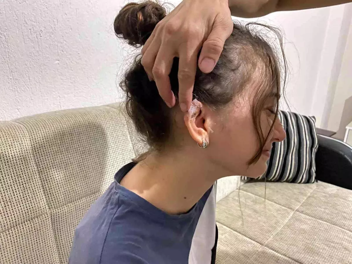 Takıcıda deldirdiği kulağı hayatını kabusa çevirdi