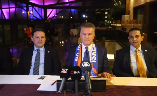 Mustafa Sarıgül ziyaret ettiği ilçe için konuştu: Burası 82'nci il olmayı hak ediyor Mustafa Sarıgül ziyaret ettiği ilçe için konuştu: Burası 82'nci il olmayı hak ediyor