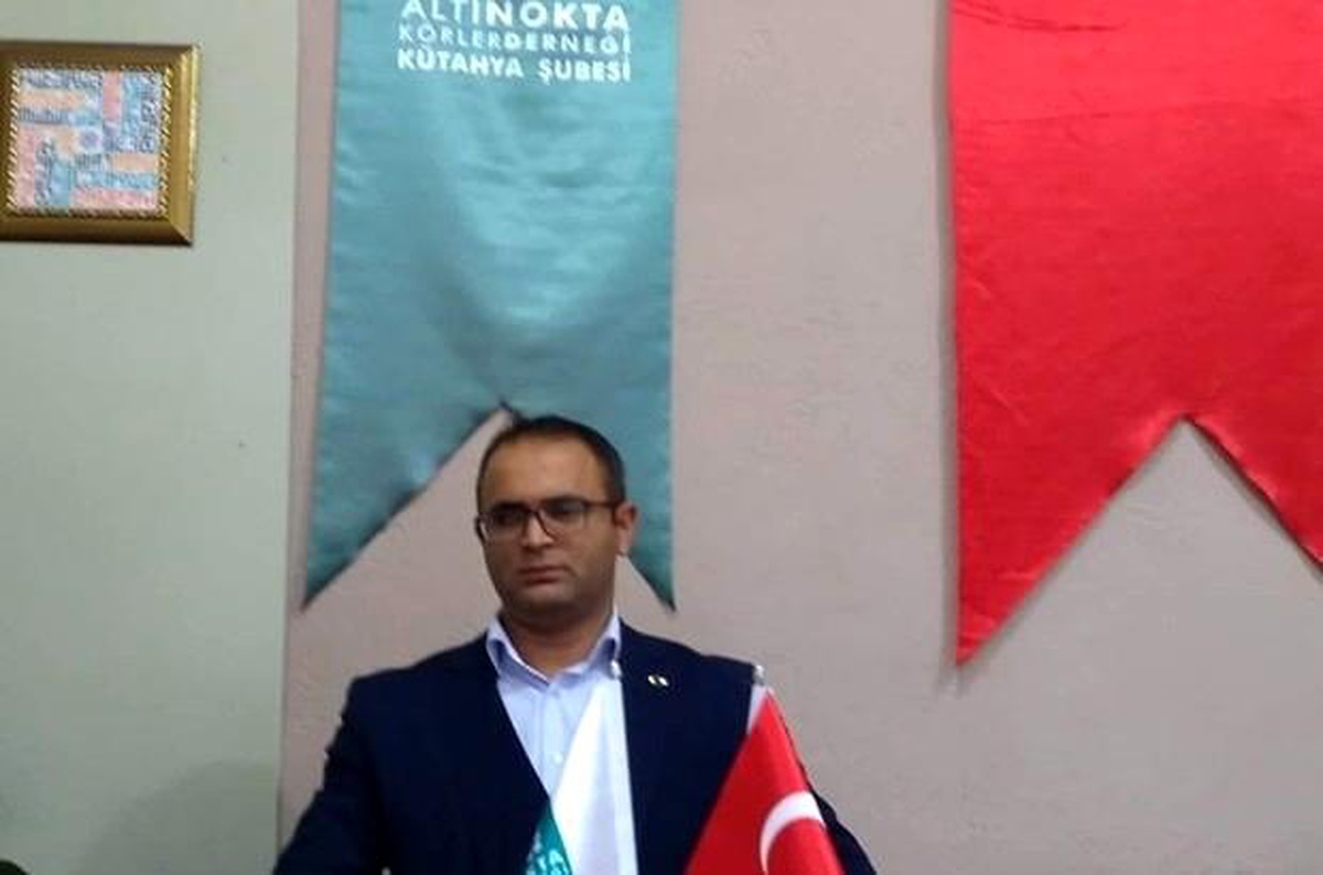 Altı Nokta Körler Derneği Başkanı Barış: "Kılavuz yollarının üzeri işgal edilmesin"