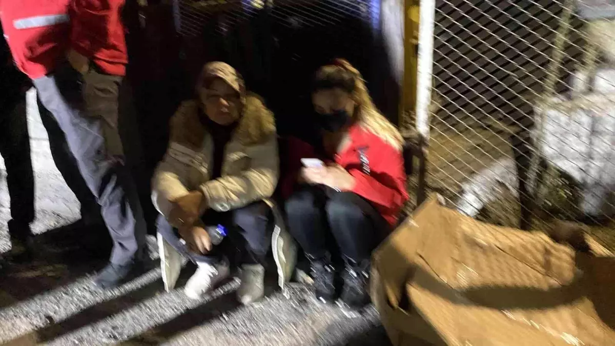 Bartın haberleri... Bartın\'da maden ocağındaki patlama sonrası ailelerin acı bekleyişi sürüyor