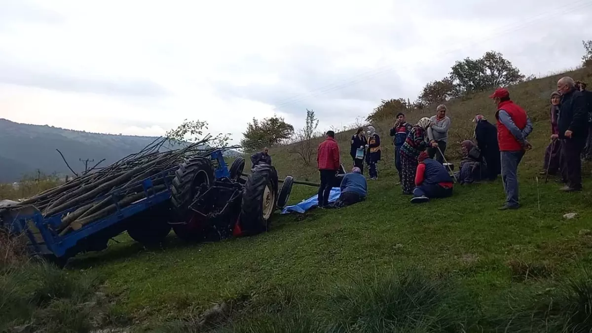 Son dakika haber! Devrilen traktörün altında kalan sürücü hayatını kaybetti