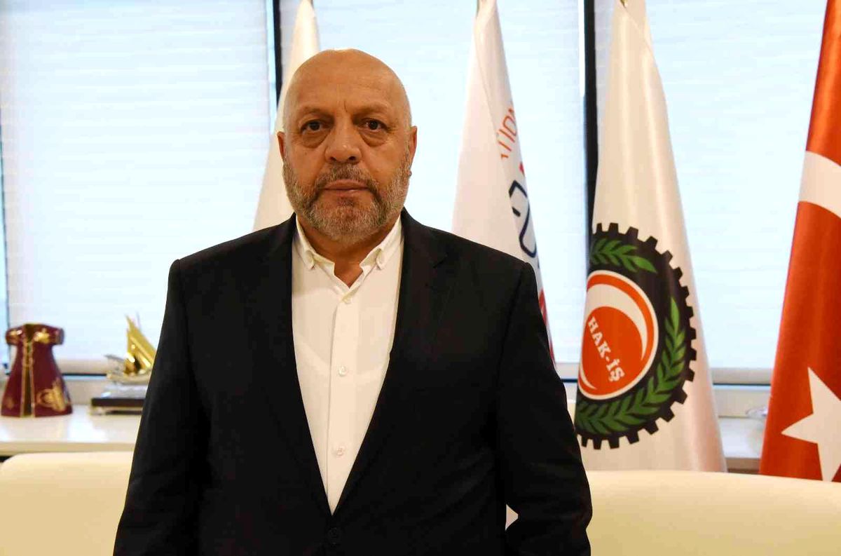 Hak-İş Başkanı Arslan: "Milletimizin başı sağ olsun"