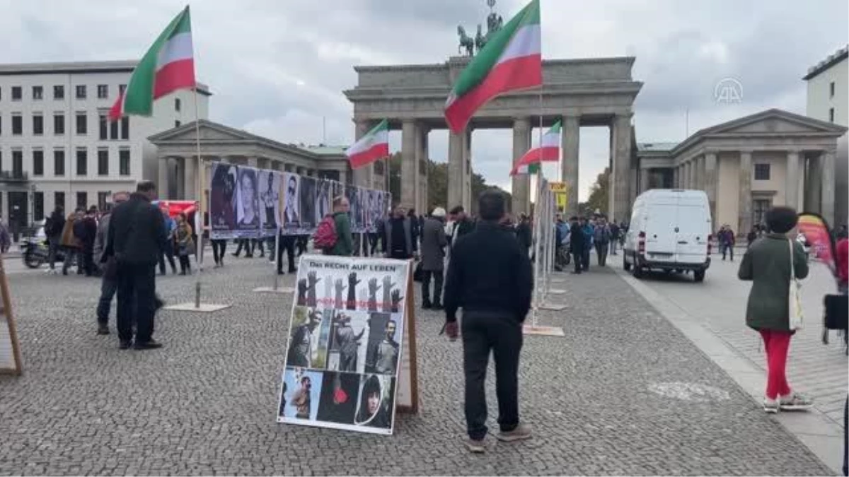 İranlı Mahsa Emini\'nin ölümü Almanya\'da protesto edildi