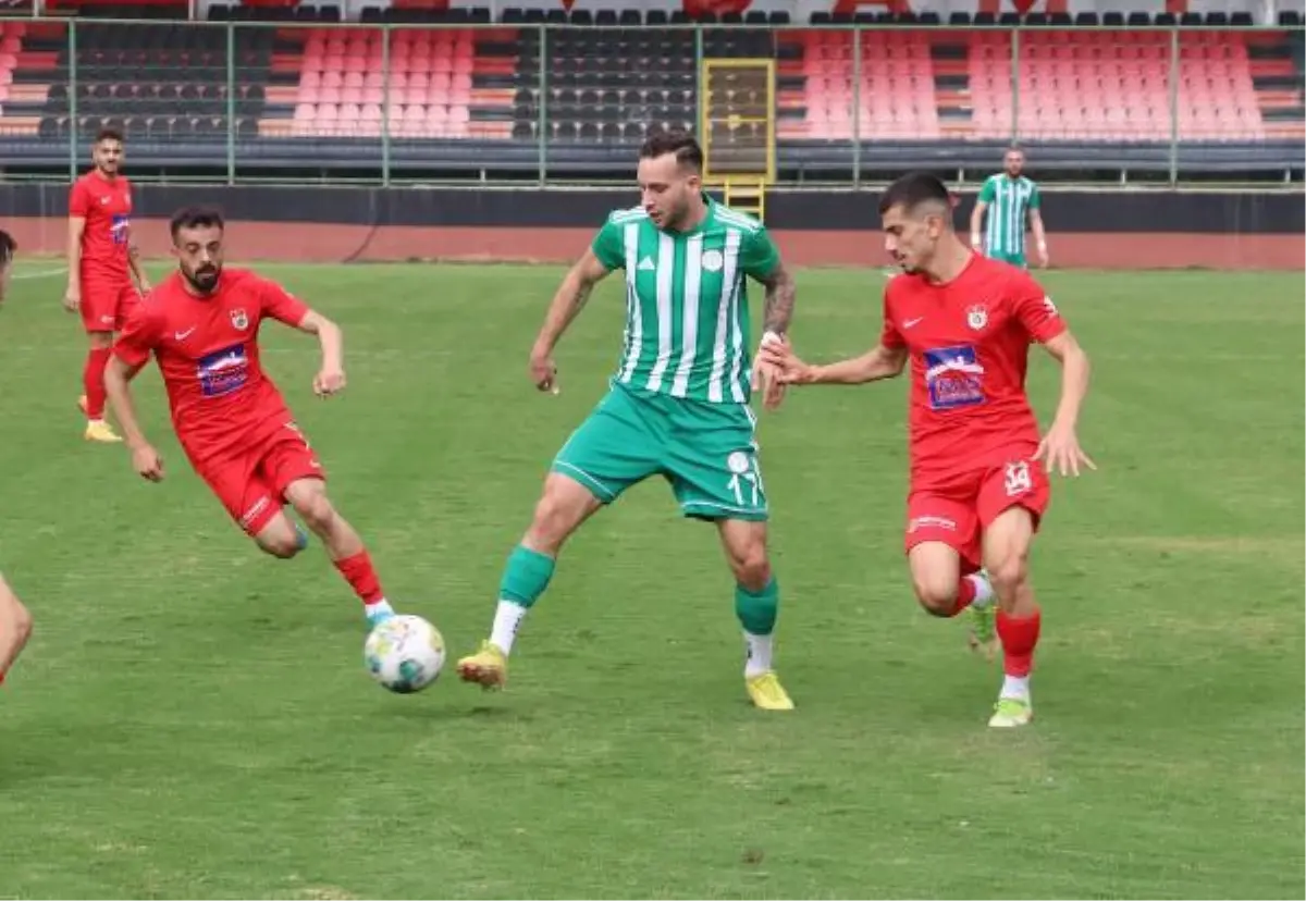 Gümüşhane haber... Karbel Karaköprüspor - 1954 Kelkit Belediyespor: 0-0