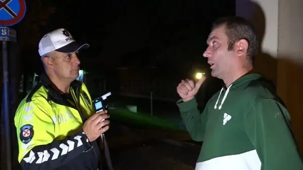 Kaza yapıp yan koltuğa geçen sürücünün yalanını kamera kayıtları ortaya çıkardı