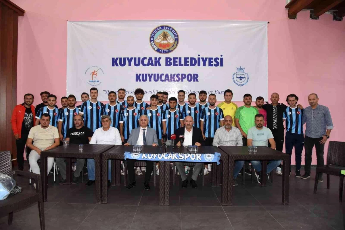 Kuyucakspor\'da imzalar atıldı