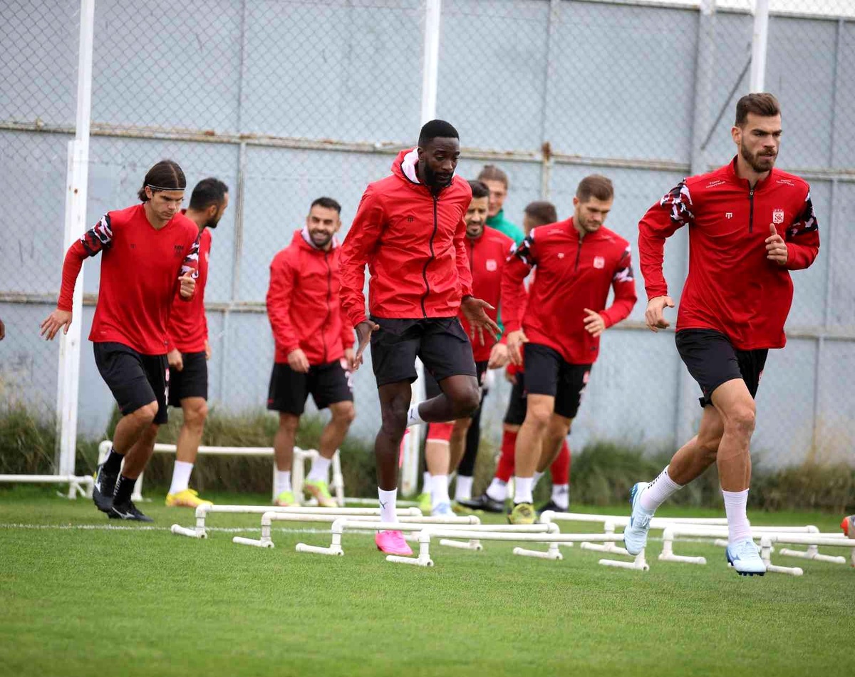 Sivasspor 3 puan parolasıyla hazırlanıyor