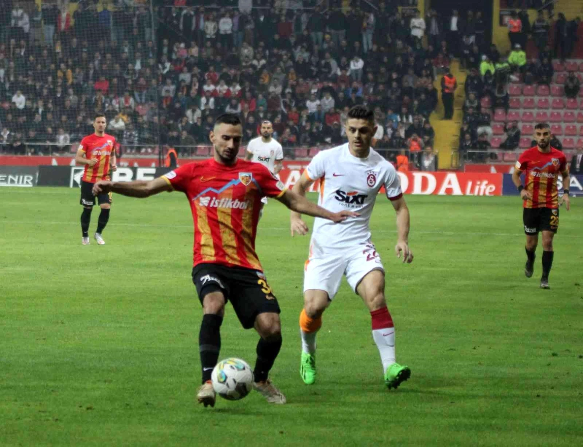 Spor Toto Süper Lig: Kayserispor: 2 Galatasaray: 1 (Maç sonucu)