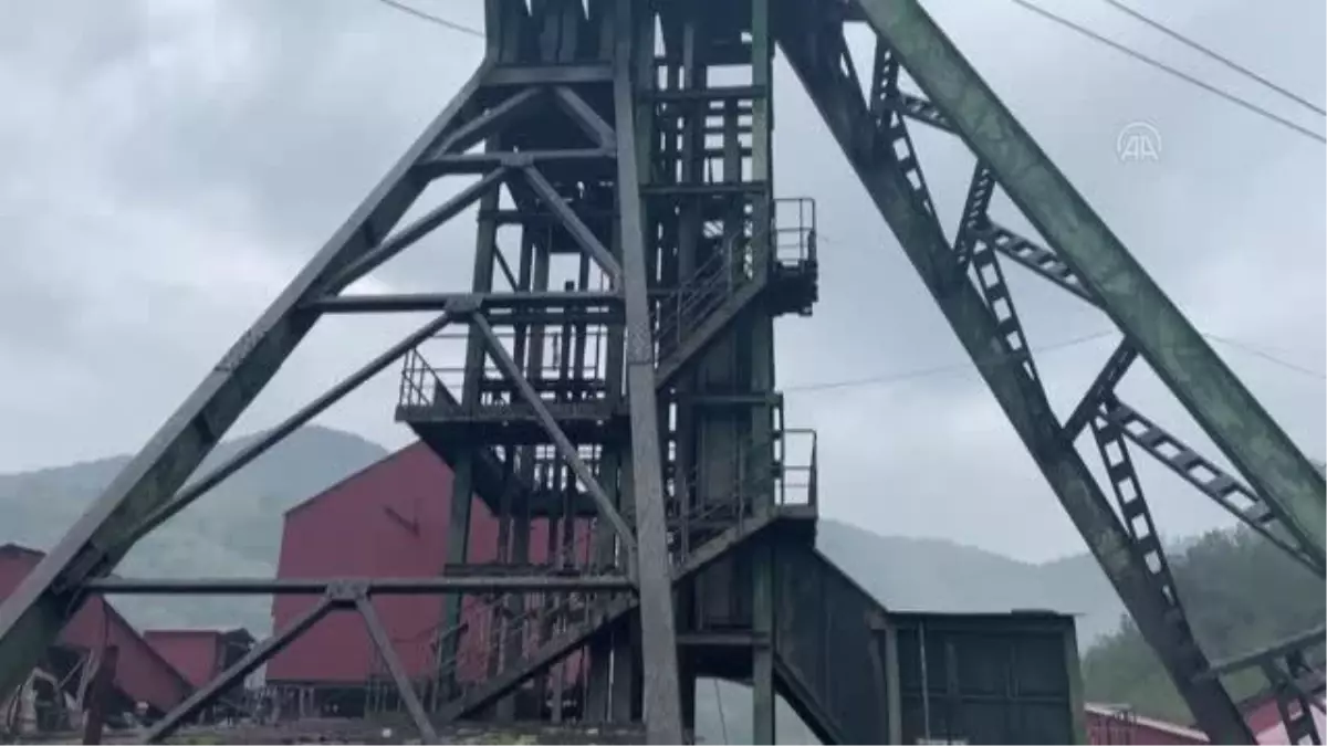 Bartın gündem haberleri... Amasra\'da maden ocağındaki patlamadan sonra çıkan kısmi yangını söndürme çalışmaları sürüyor