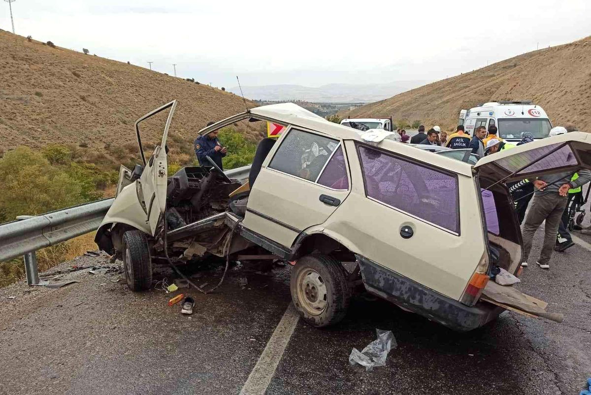 Son dakika haberi... Feci kazada ölü sayısı 2\'ye çıktı