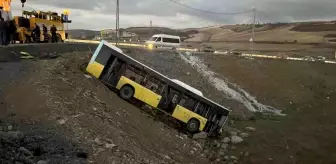 Başakşehir'de İETT otobüsü şarampole uçtu