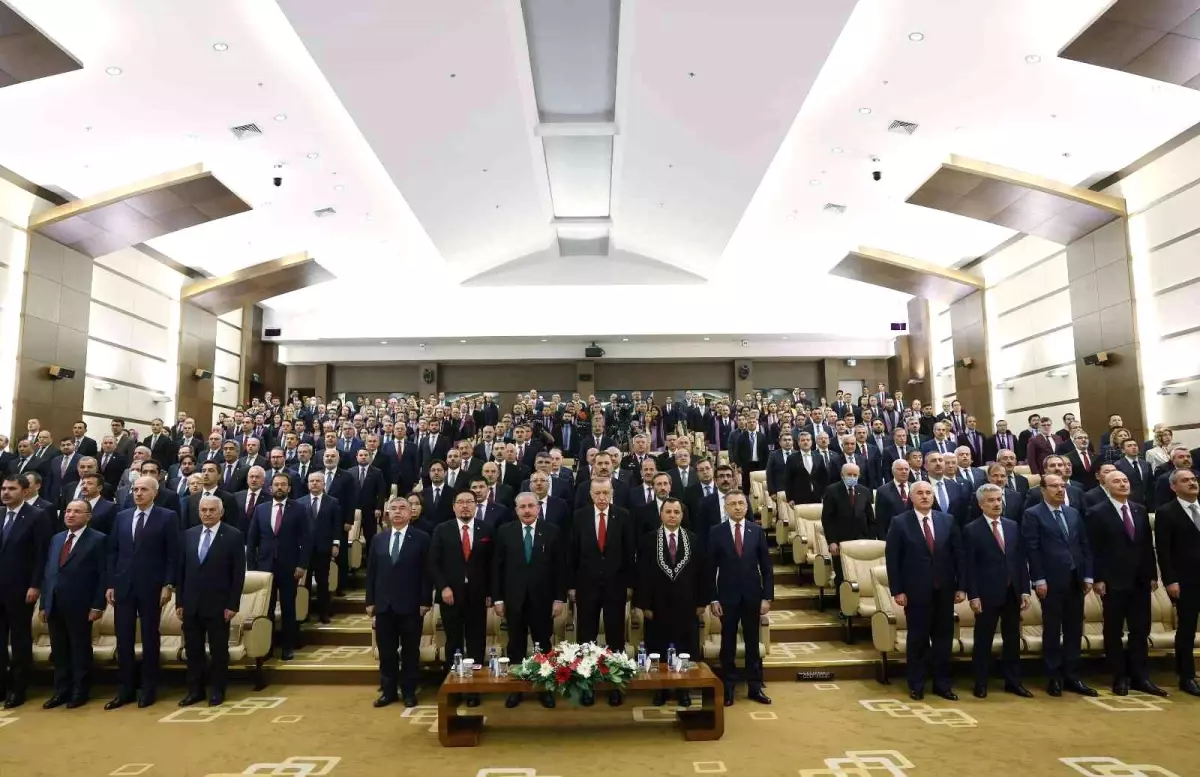 Anayasa Mahkemesi Başkanı Arslan: "Devletlerin varlığı ve devamı ancak adaletle mümkündür"