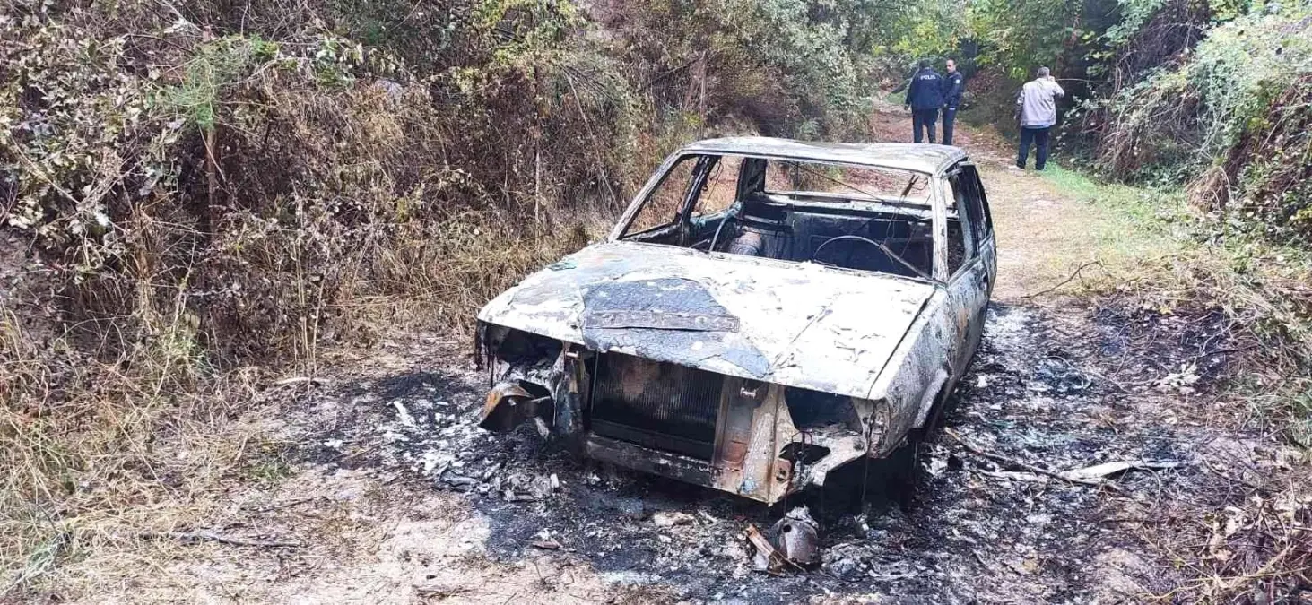 Son dakika haber! Hırsızlar çaldıkları otomobili kullandıktan sonra ateşe verdi