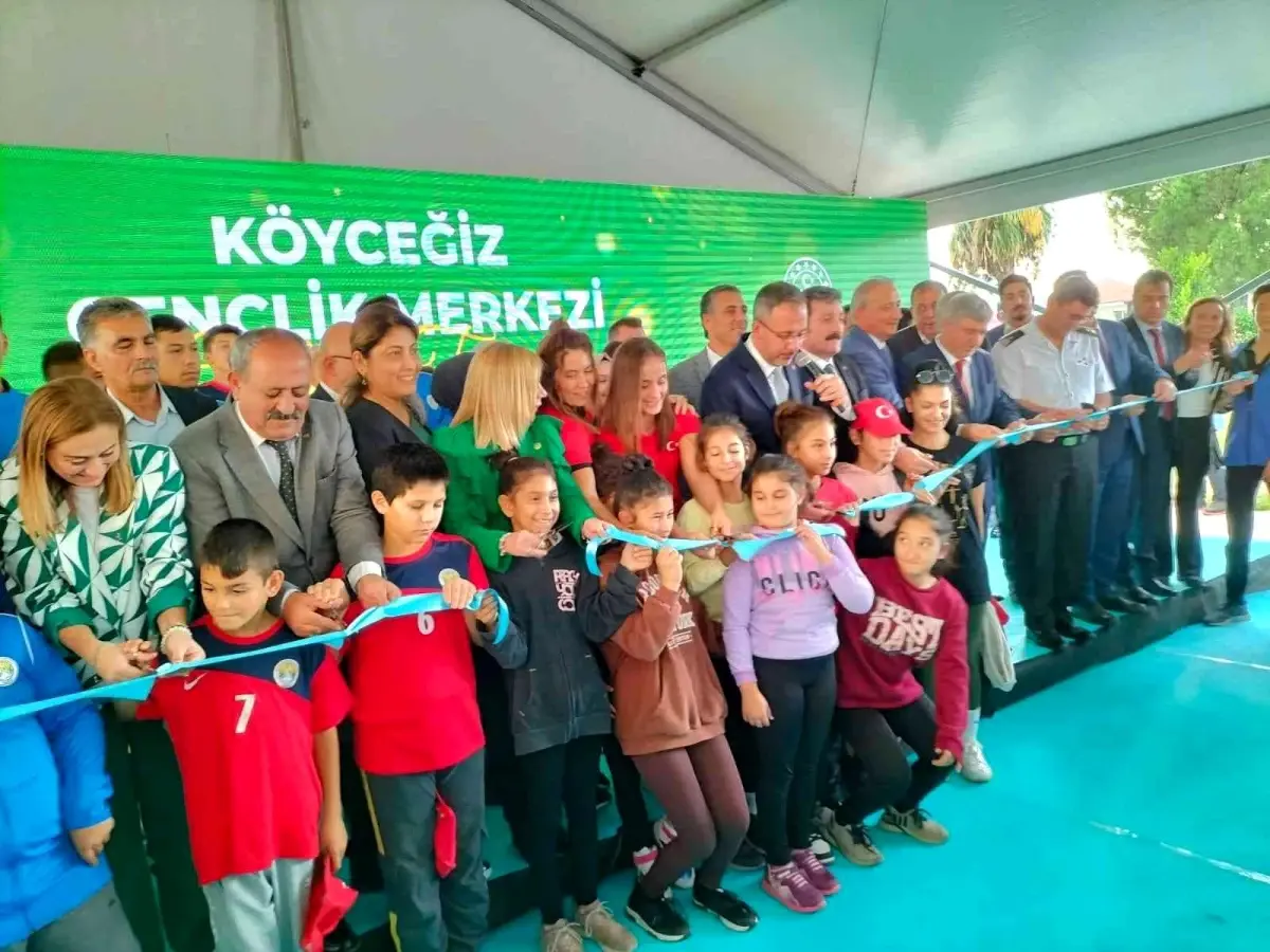 Muğla yerel: Köyceğiz Gençlik Merkezi ve Spor Salonu açıldı