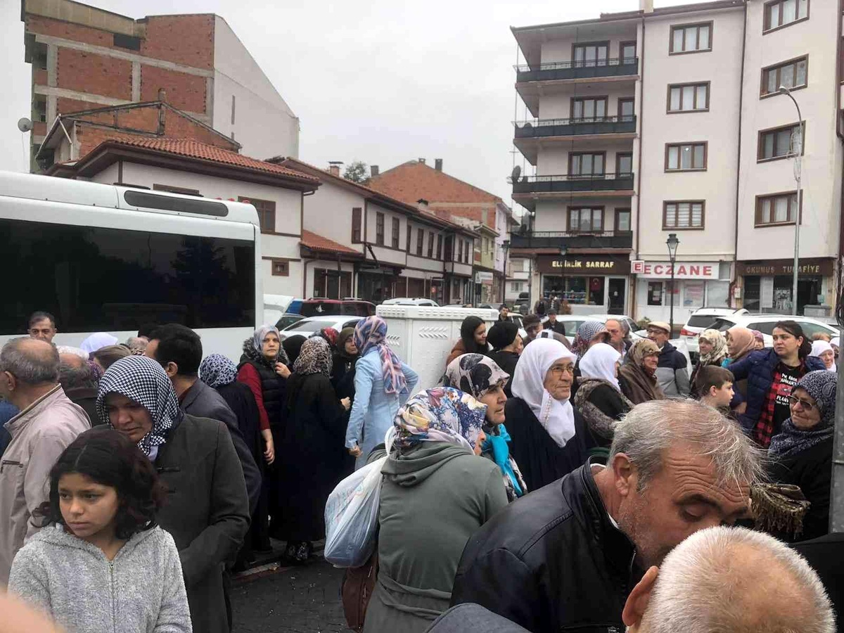 Umre yolcuları kutsal topraklara uğurlandı