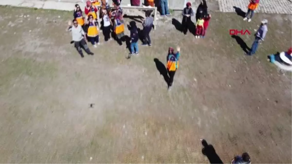 AFAD gönüllüleri, bu kez eğitim için kolları sıvadı