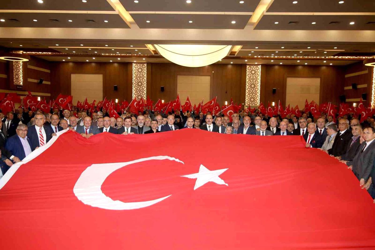 Başkan Altay: "Türkiye\'nin bugün geldiği noktada muhtarlarımızın çok büyük payı var"
