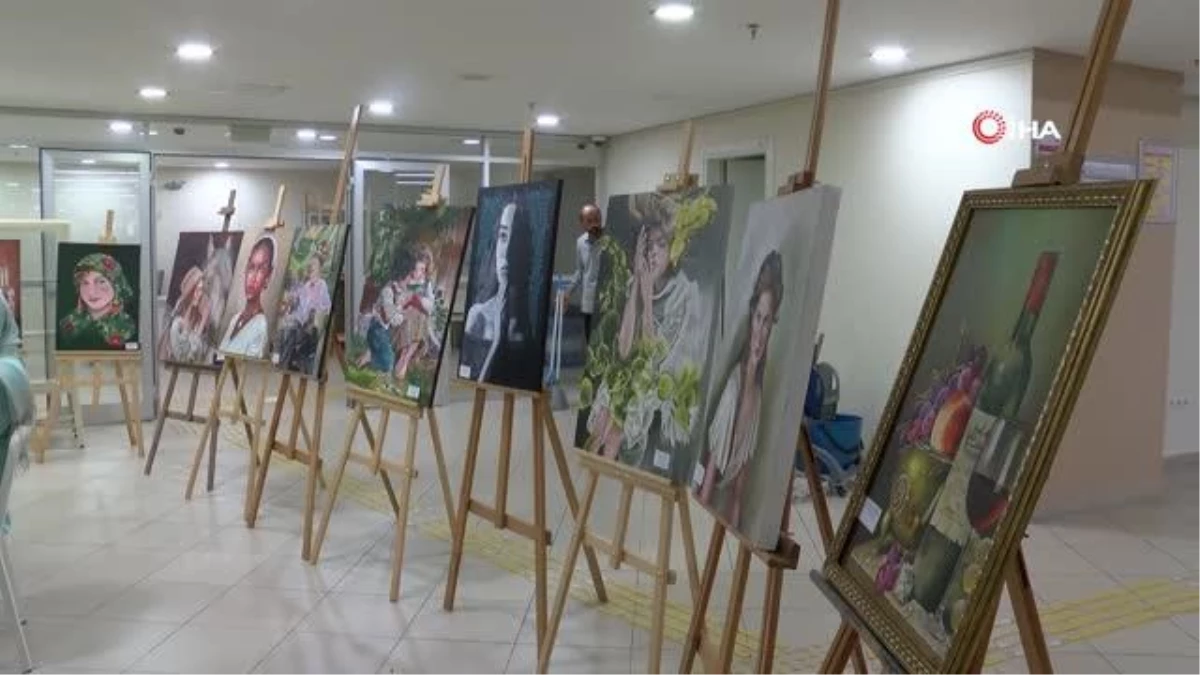 İranlı kadın sanatçıların \'Mehregan\' sergisi kapılarını açtı