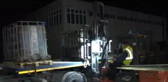 İzmir haberleri! İzmir'de ele geçirilen 1 milyon litre karışımlı akaryakıt, imha edilmek üzere taşınıyor