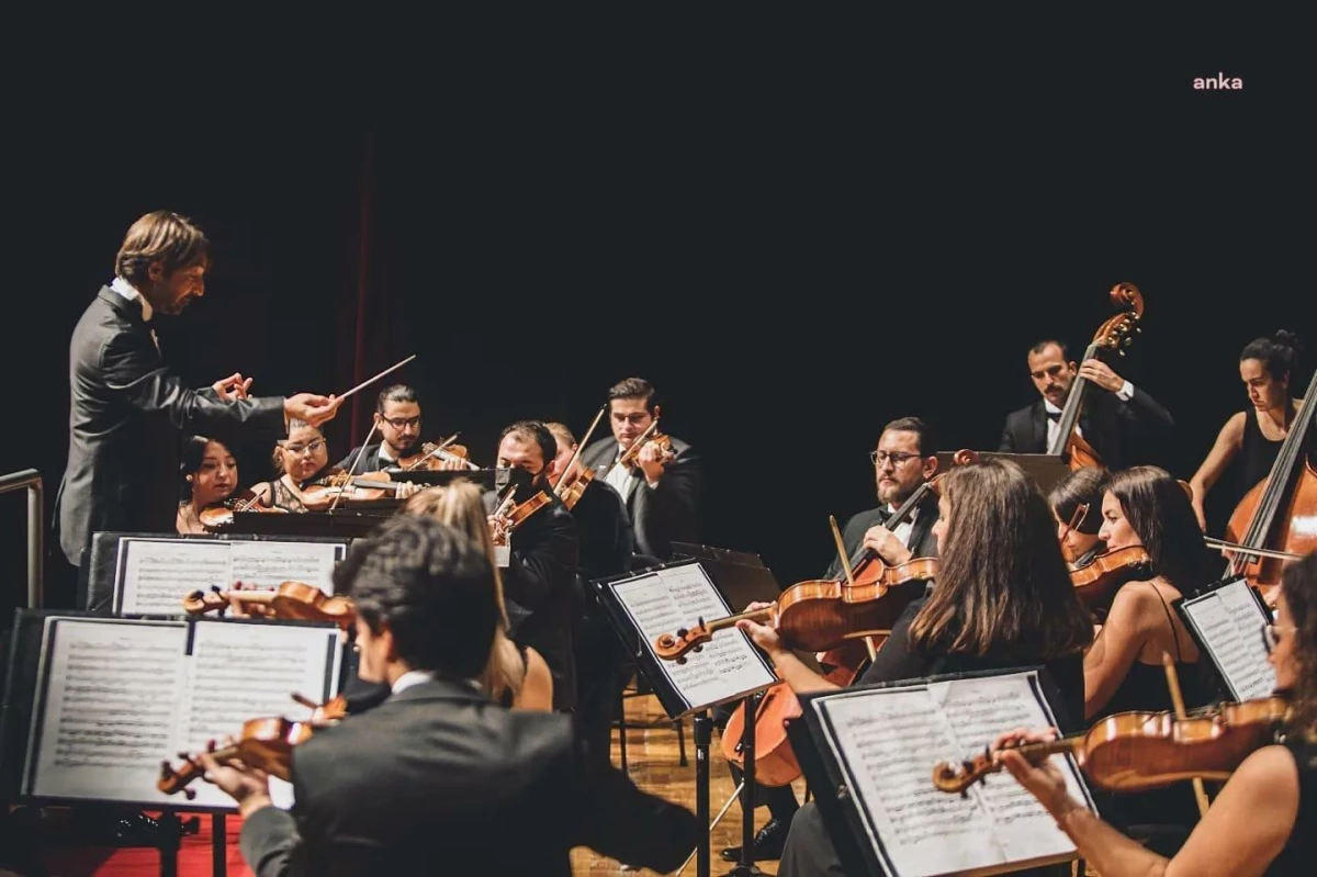 İzmir yerel haberi: Karşıyaka Oda Orkestrası Sezona \'Merhaba\' Dedi
