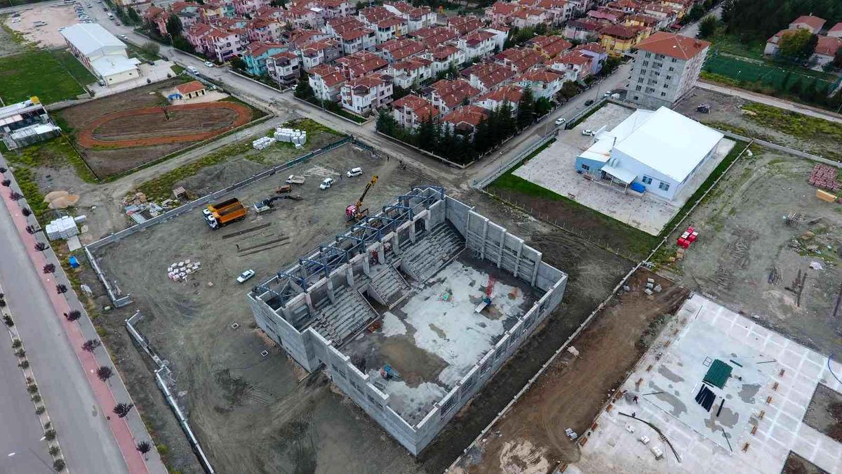 Bursa spor haberi: Osmangazi Mahallesi spor kompleksine dönüyor