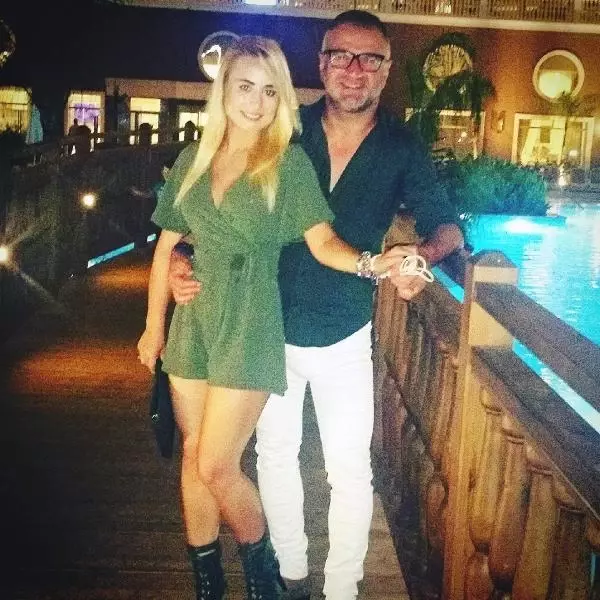 Rezidansta eşini öldüren İzel'e 10 yıllık tahrik indirimi! 16 ay hapis yattıktan sonra tahliye edildi Rezidansta eşini öldüren İzel'e 10 yıllık tahrik indirimi! 16 ay hapis yattıktan sonra tahliye edildi