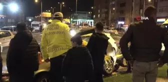 Virajı alamayan sürücü refüje çıktı