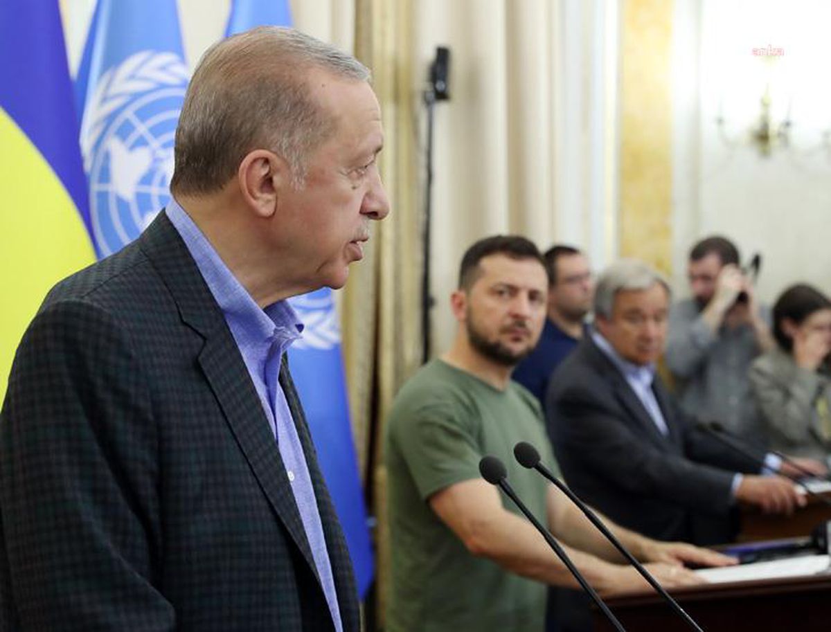 Cumhurbaşkanı Erdoğan, Ukrayna Devlet Başkanı Zelenski ile Görüştü