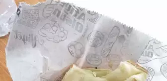 Gözaltındaki akrabasına börek içinde uyuşturucu getirdi