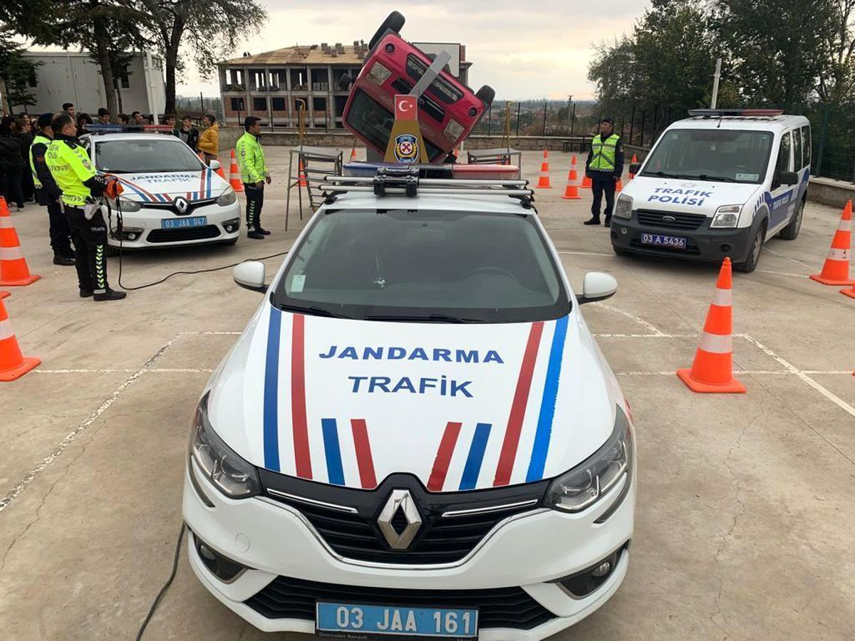 Son dakika haber! Jandarma ve polis ekiplerinden ortak trafik eğitimi