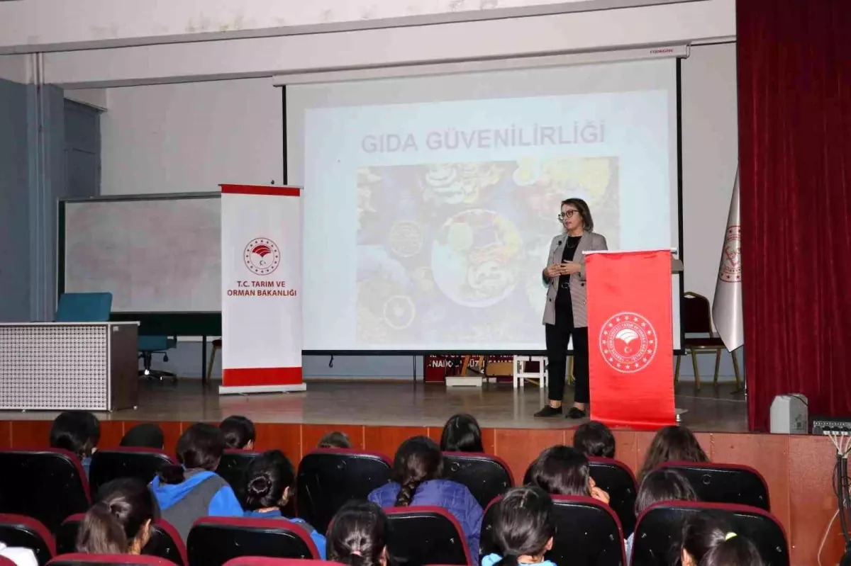 Kars yerel haberi... Kars'ta gıda güvenirliği ve israf anlatıldı