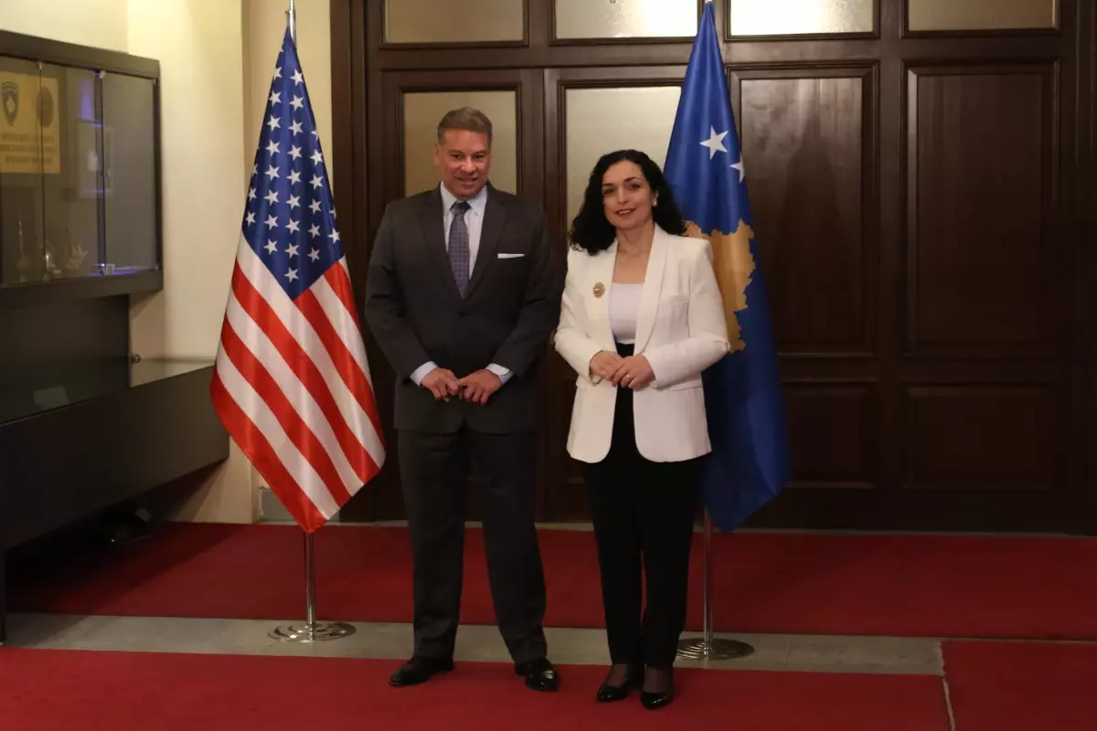 Kosova Cumhurbaşkanı Osmani, ABD Dışişleri Bakanlığı Temsilcisi'ni kabul etti