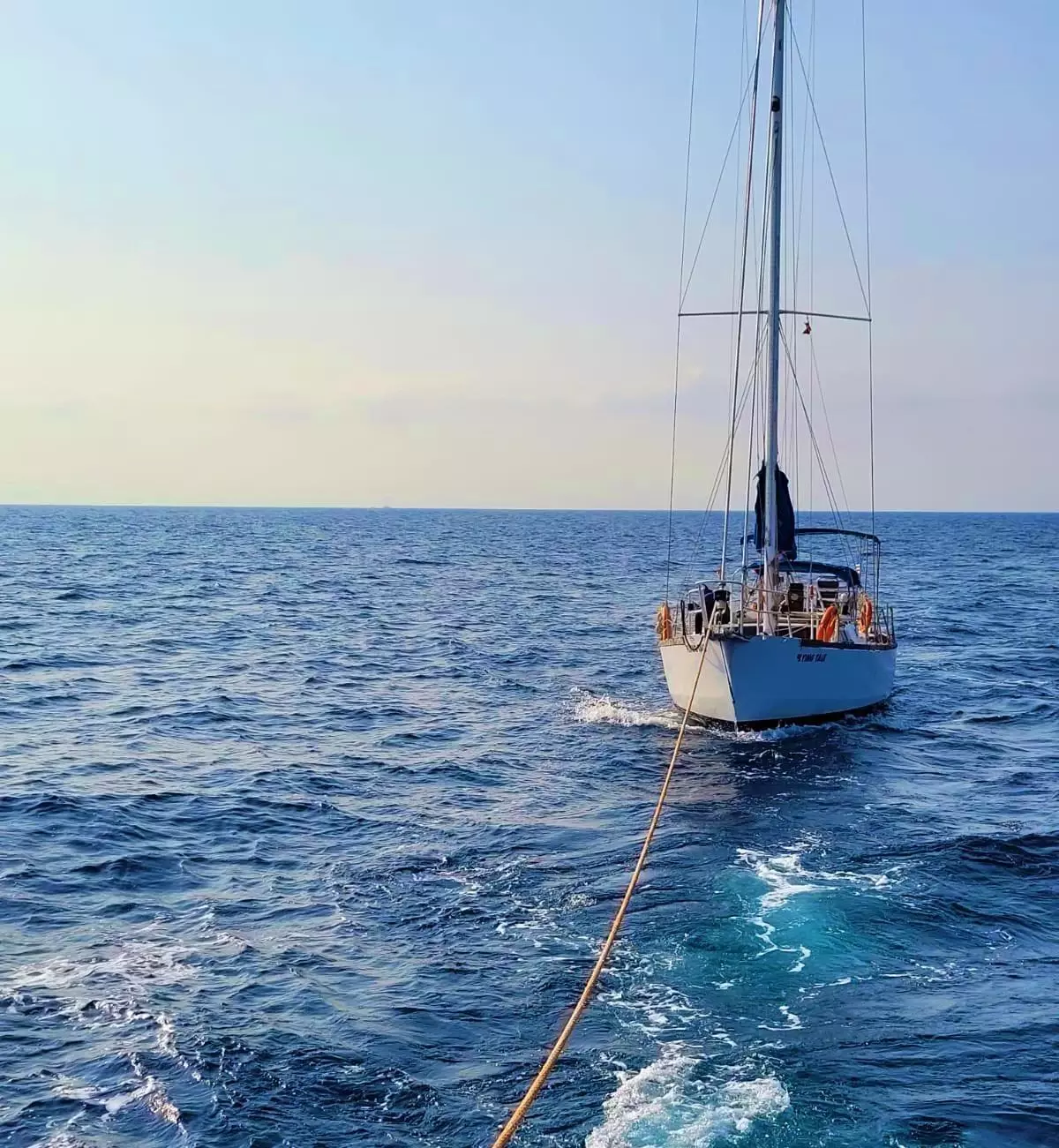 Muğla gündem haberleri: Marmaris açıklarında sürüklenen tekne kurtarıldı