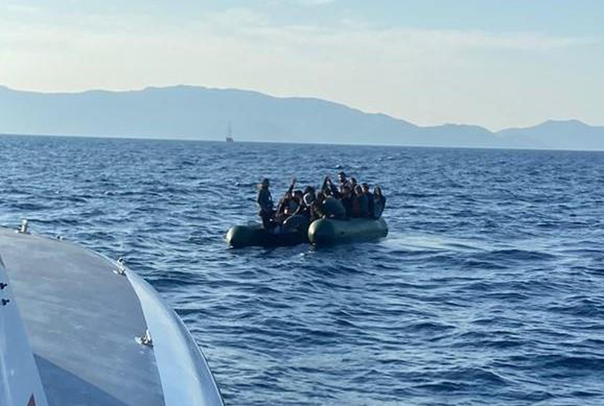 Muğla haber: Muğla açıklarında 30 düzensiz göçmen kurtarıldı