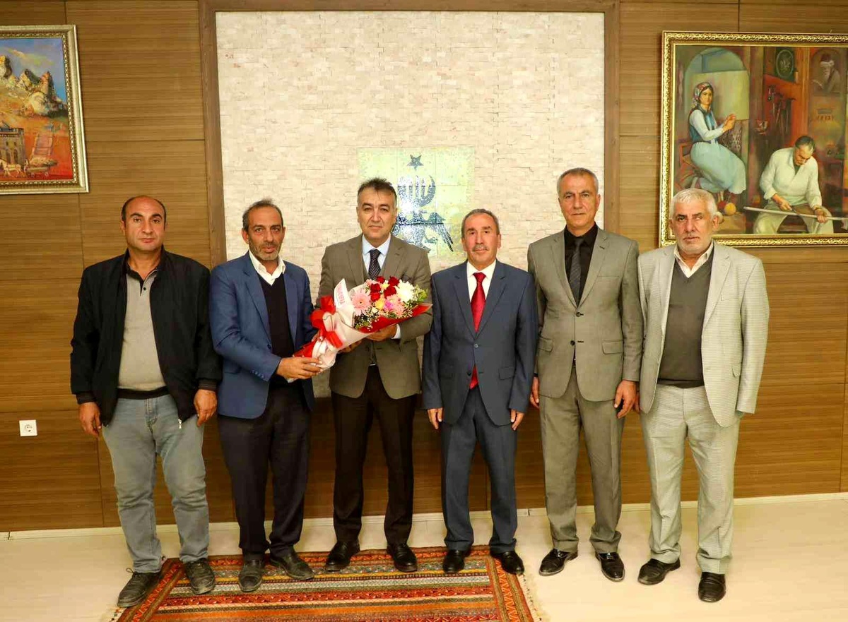Muhtarlardan Vali Çağatay\'a ziyaret