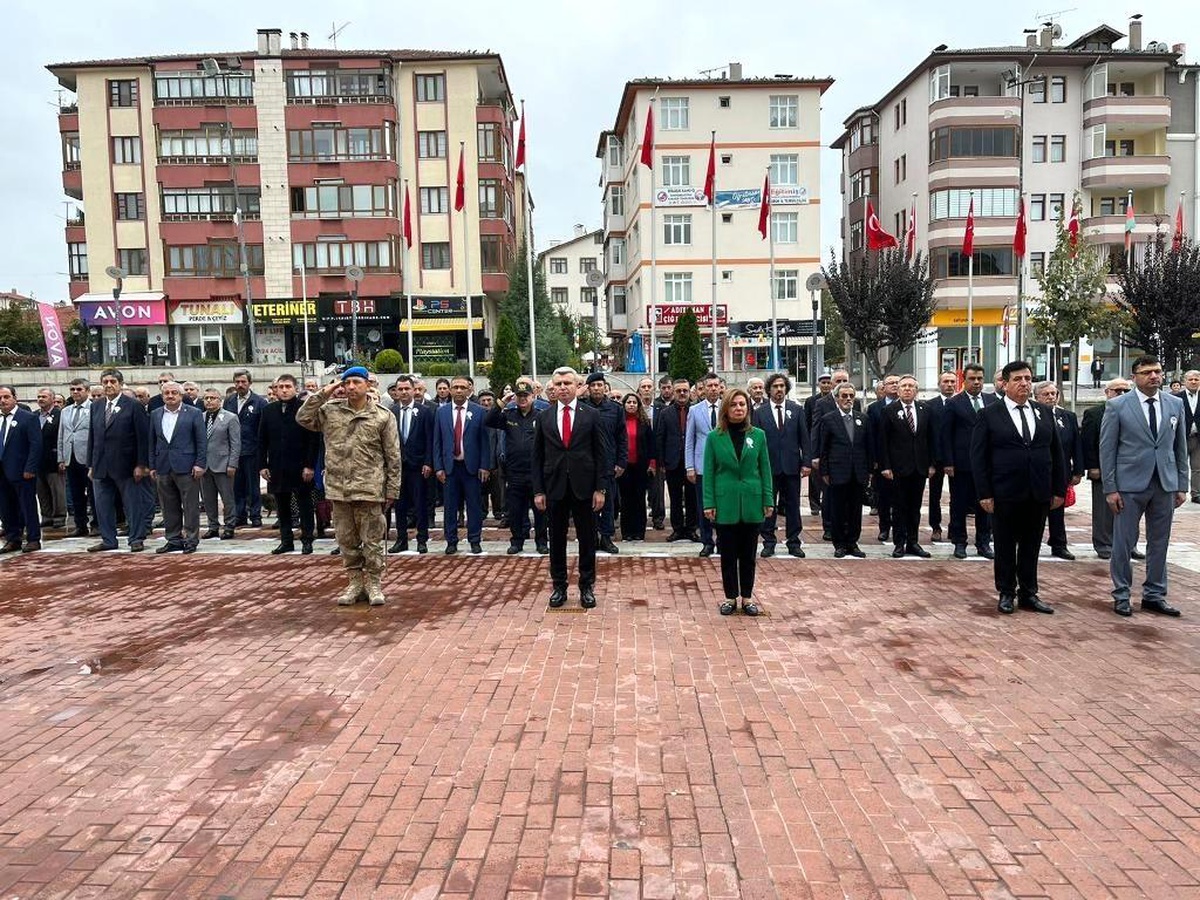 Karabük politika haberi... Safranbolu\'da Muhtarlar Günü törenlerle kutlandı
