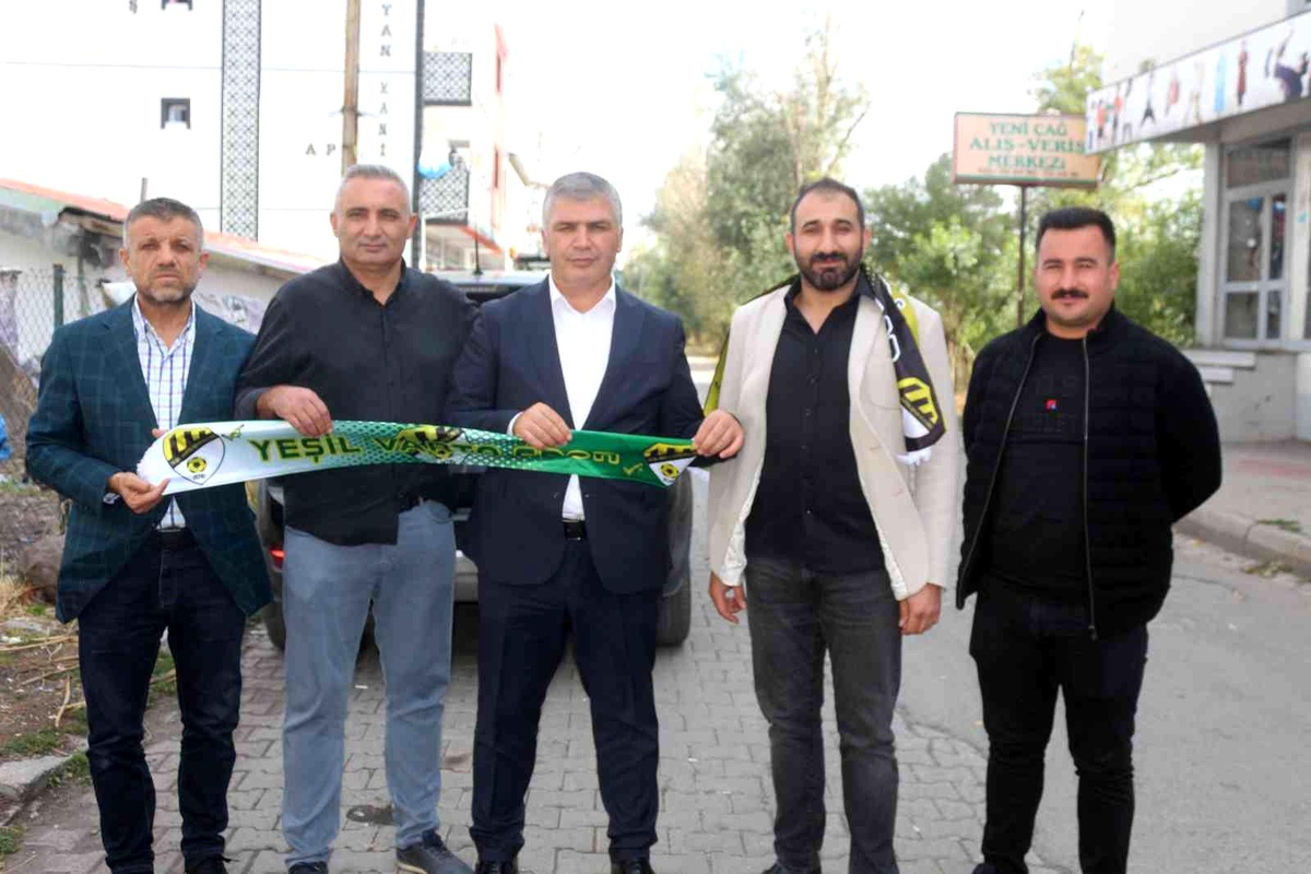 Muş spor haberi... Yeşil Varto Spor Kulübü tesislerinde yenileme çalışması