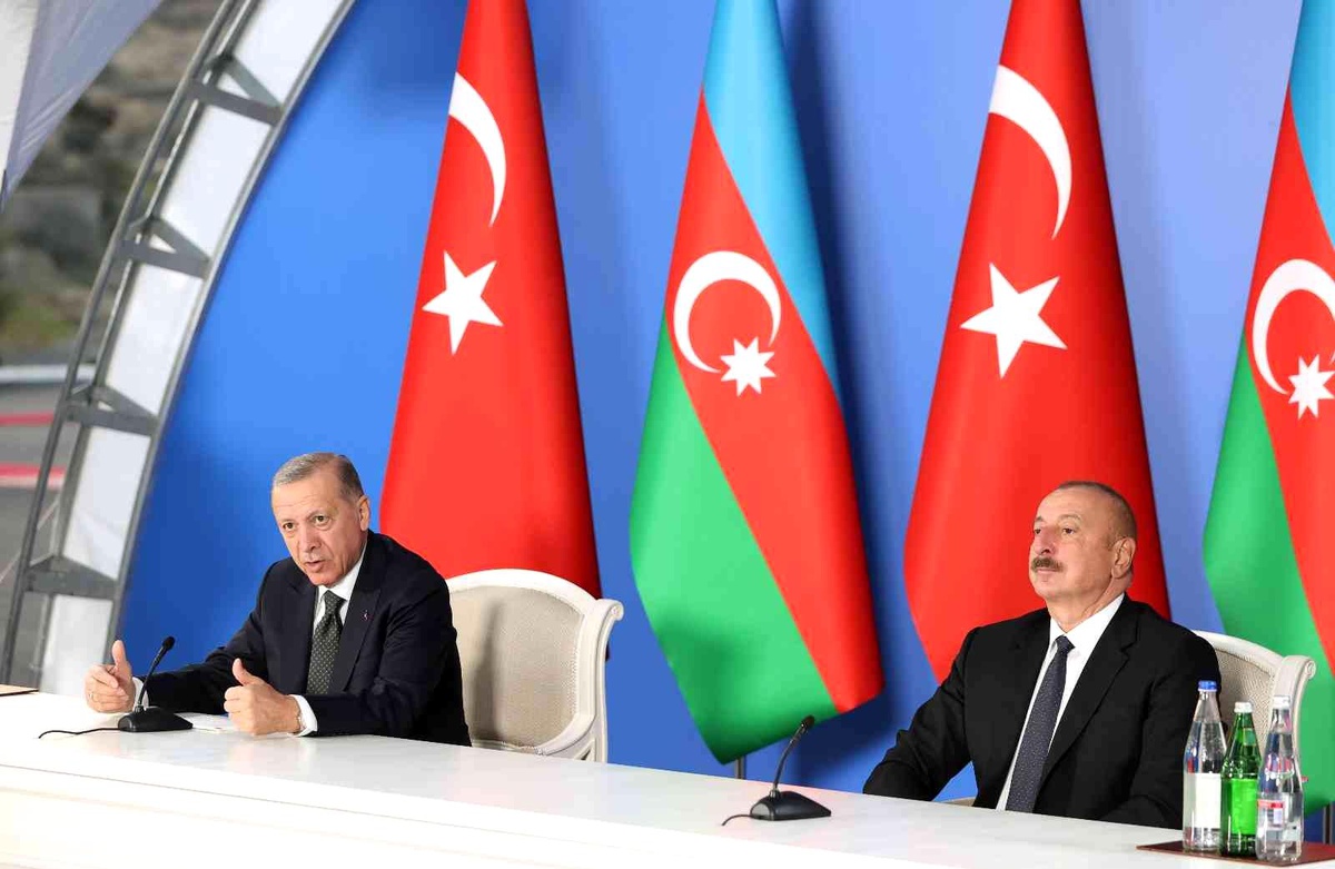 Son dakika haber | Azerbaycan Cumhurbaşkanı Aliyev: "Türkiye\'nin siyasi ve manevi desteği savaşın son günlerine kadar devam etti"